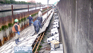 海老取川護岸防災工事2の画像が表示されています。