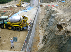 木曽川水系額付川第2砂防えん堤工事2の画像が表示されています。